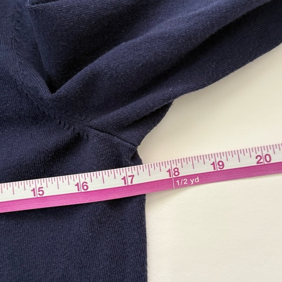 Vineyard Vines navy blue button down cardigan women’s size S layering classic - Picture 7 of 9